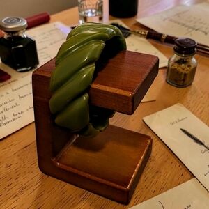 Vintage Groovy Green Bakelite Bangle Bracelet